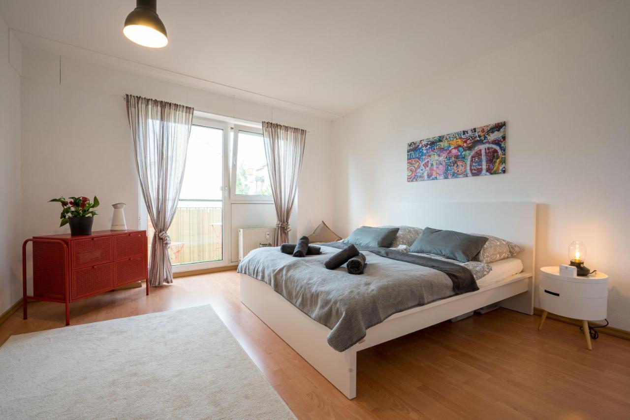 Grosse Louise In Der Neustadt Fuer Familien & Kinder Dresden Buitenkant foto